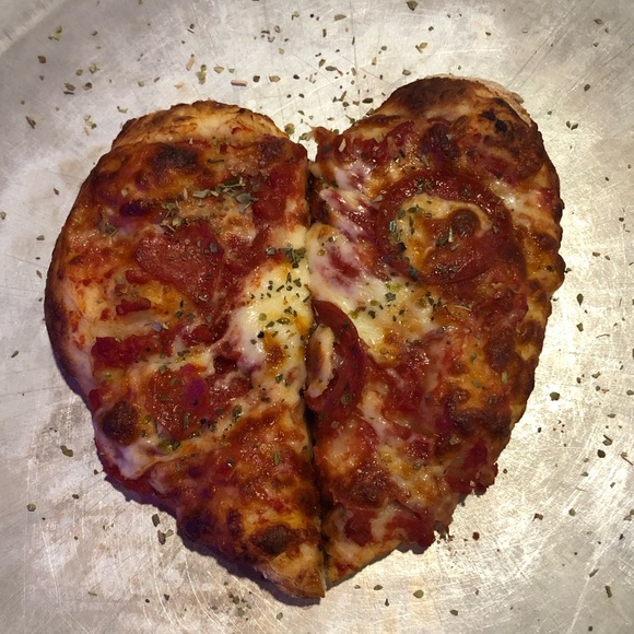 Meet your Posher, Liah - Picture 2 of 2